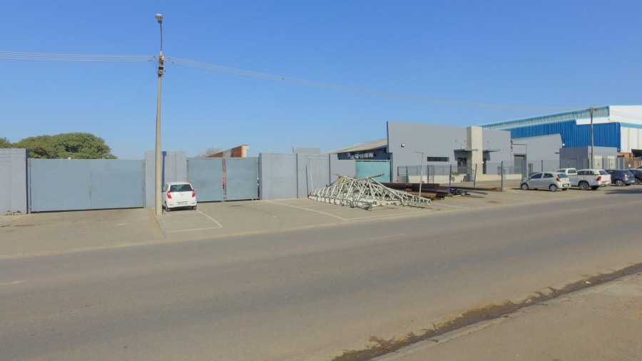 To Let commercial Property for Rent in Oos Einde North West